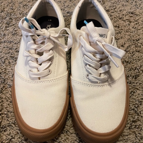 TOMS Lepoard & Cream lace up shoe - Picture 3 of 4